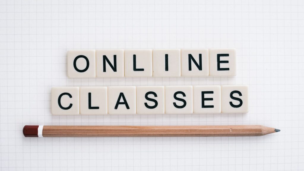 Qué cursos online ofrecen mejor retorno en habilidades digitales 1 pexels photo 5355644 4